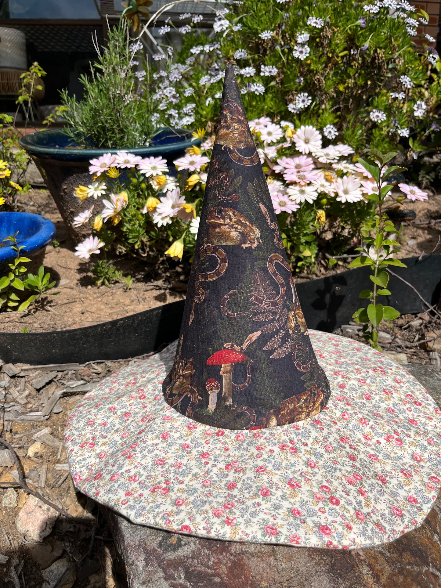 Witch hat - child
